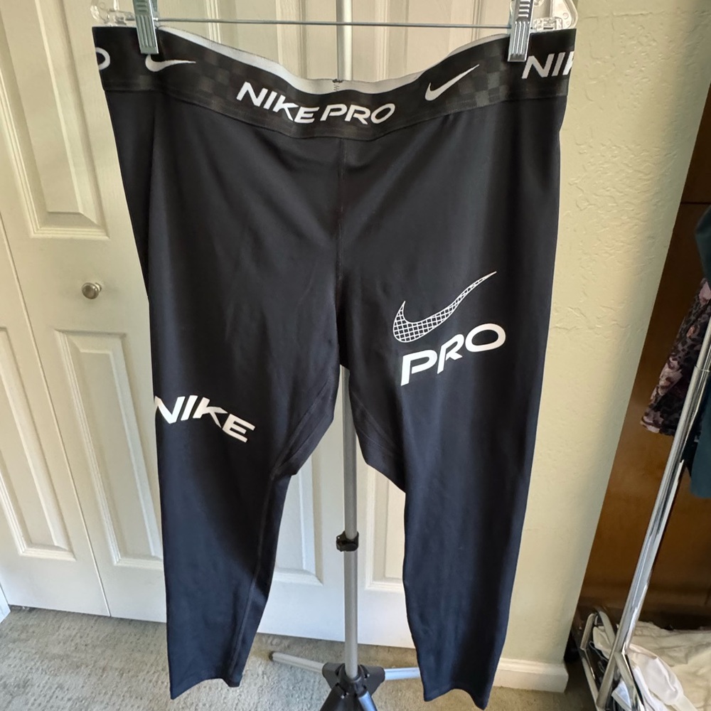 Nike Pro Dri-FIT Black Leggings